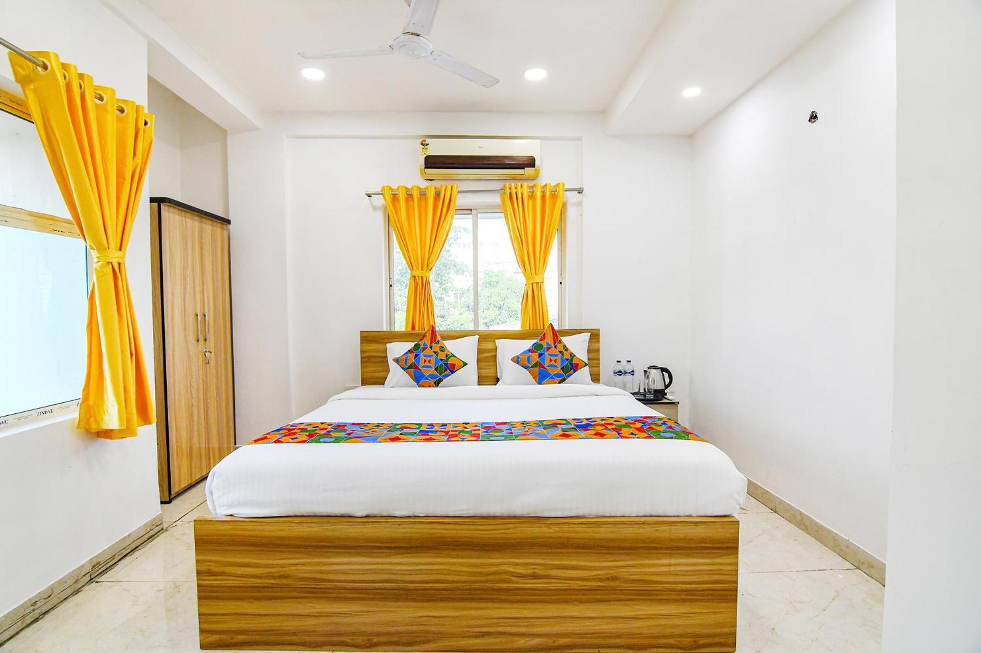 Fabhotel Grand Hazra Inn - Nr Ballygunge Station コルカタ エクステリア 写真